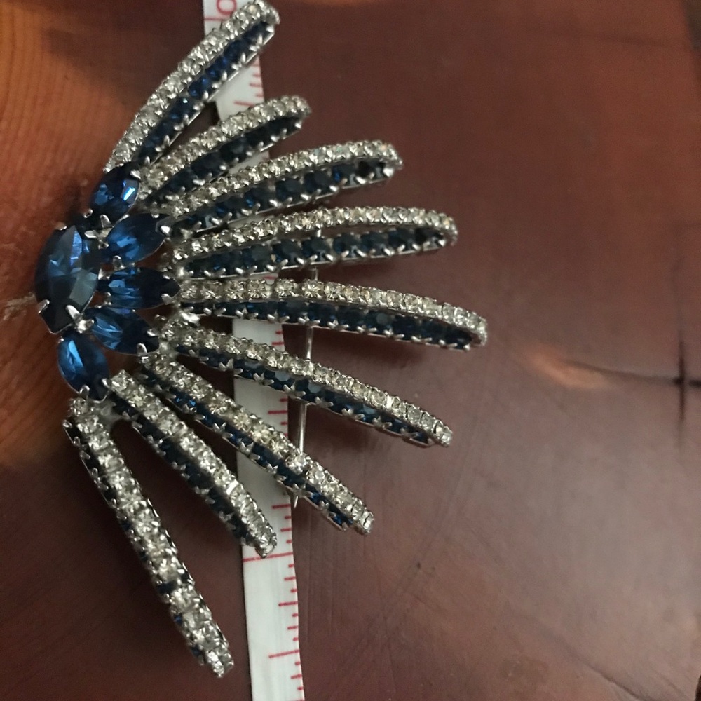 Vintage Rhinestone Brooch - Picture 4 of 5